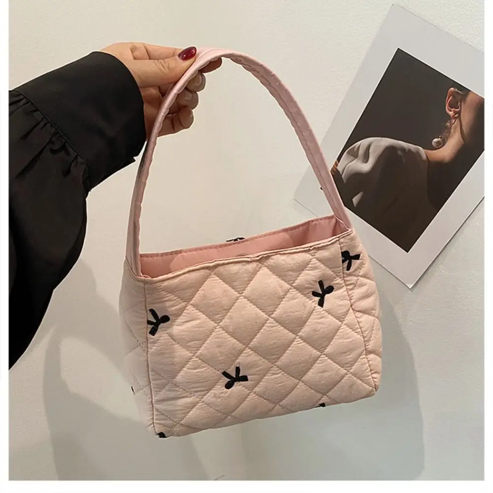 

Fashion Quilted Shoulder Bag Lightweight Underarm Bags Handheld Shopping Bag Large Capacity Underarm Bags for Women Girls