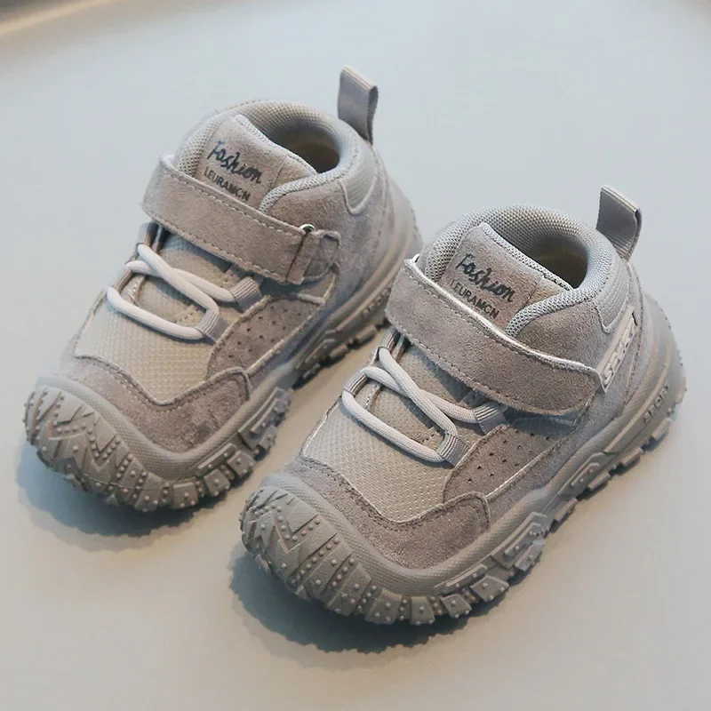 

2025 New Kids Sports Shoes Spring Autumn Boys Girls Running Soft Sole Sneakers Lightweight Breathable Casual Shoes