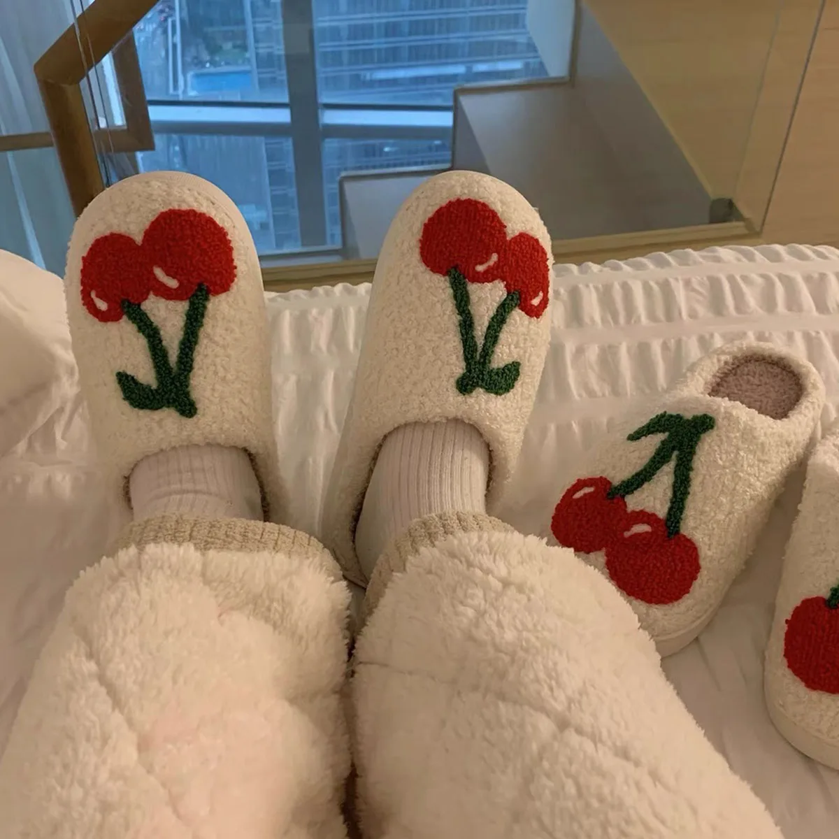 Winter Cherry Slippers Women Indoor Anti Slip Platform Plush Slippers Female's Comfortable Home Cotton Shoes New Year's Gift