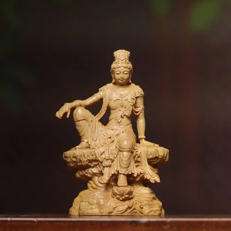 China Boxwood carving Shuiyue Guanyin Bodhisattva Buddha statue home offerings ornaments living room decorations handicrafts