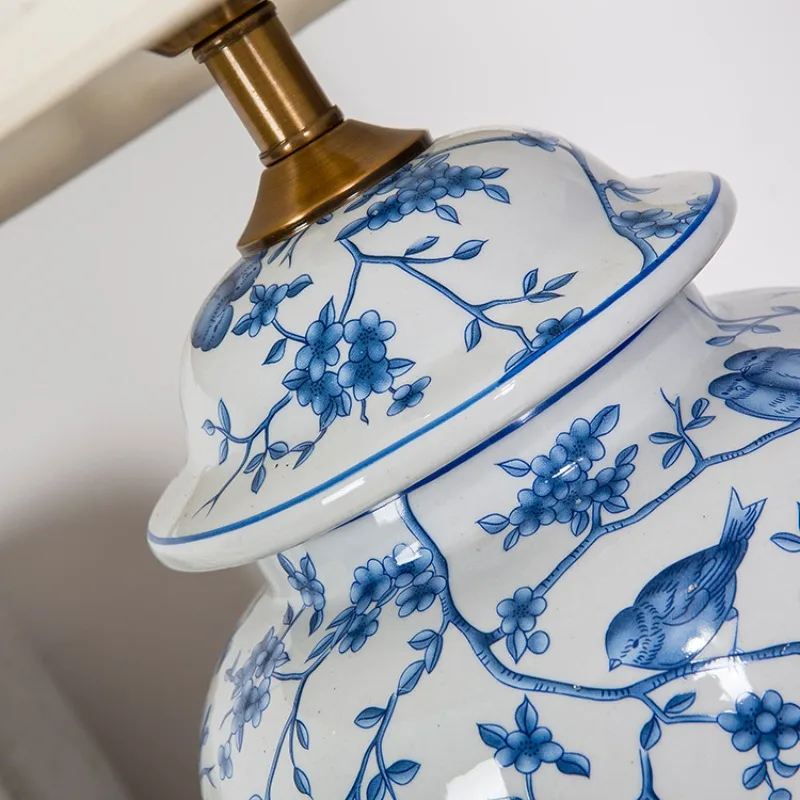 Nuova lampada da tavolo classica cinese retrò, in ceramica, blu americana, lampada da comodino per camera da letto del soggiorno