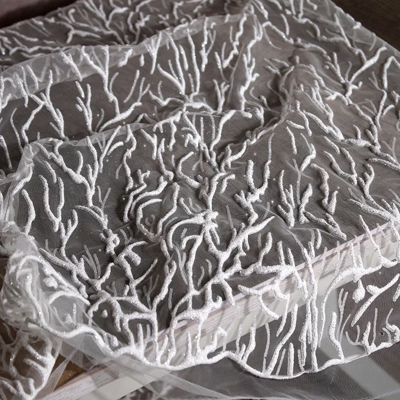 

Ткань сетчатая с золотым узором, дизайнерская ткань для платьев, креативная оптовая ткань на метр для шитья и рукоделия