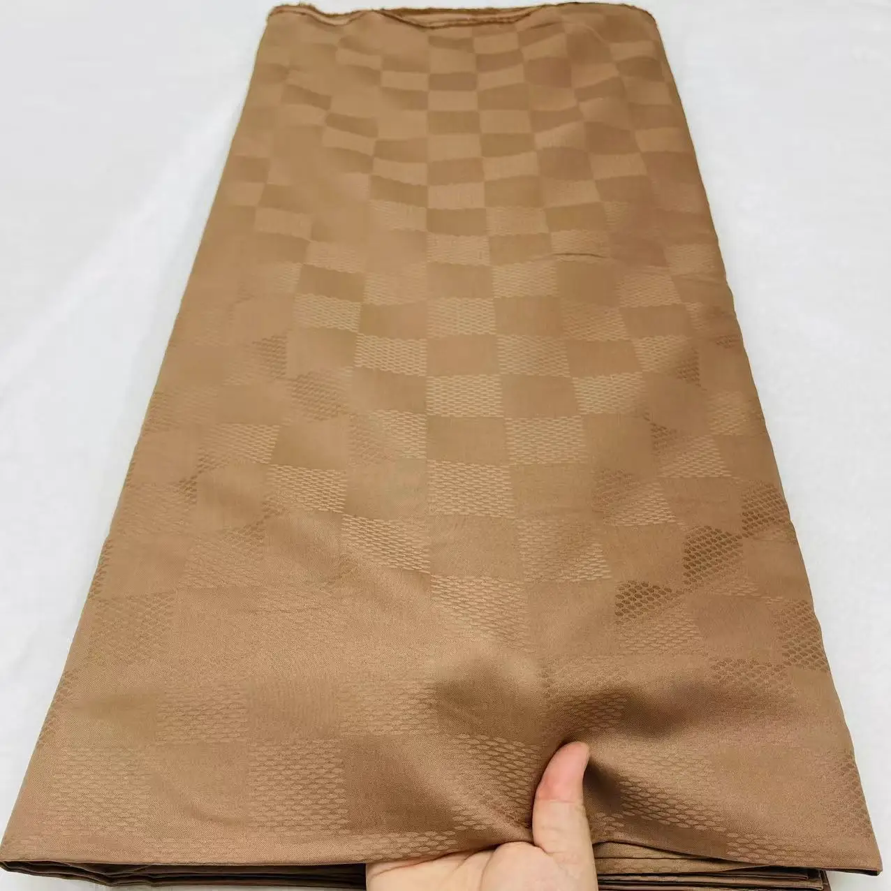 

Нигерийская ткань Atiku, высокое качество, 2024, костюм, кружевной материал, 5 ярдов для мужского шитья, красивое платье, стиль жениха, предмет