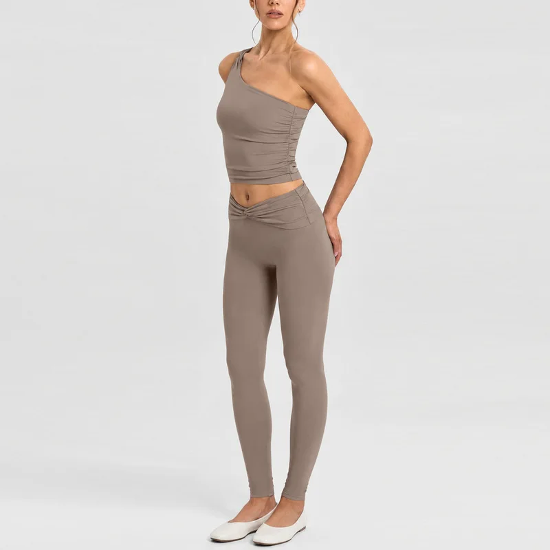 New Yoga Outfit For Women Nude Feel Sports Vest Scrunch Butt Leggings Two Piece Set Light Luxury Casual Versatile Fitness Wear