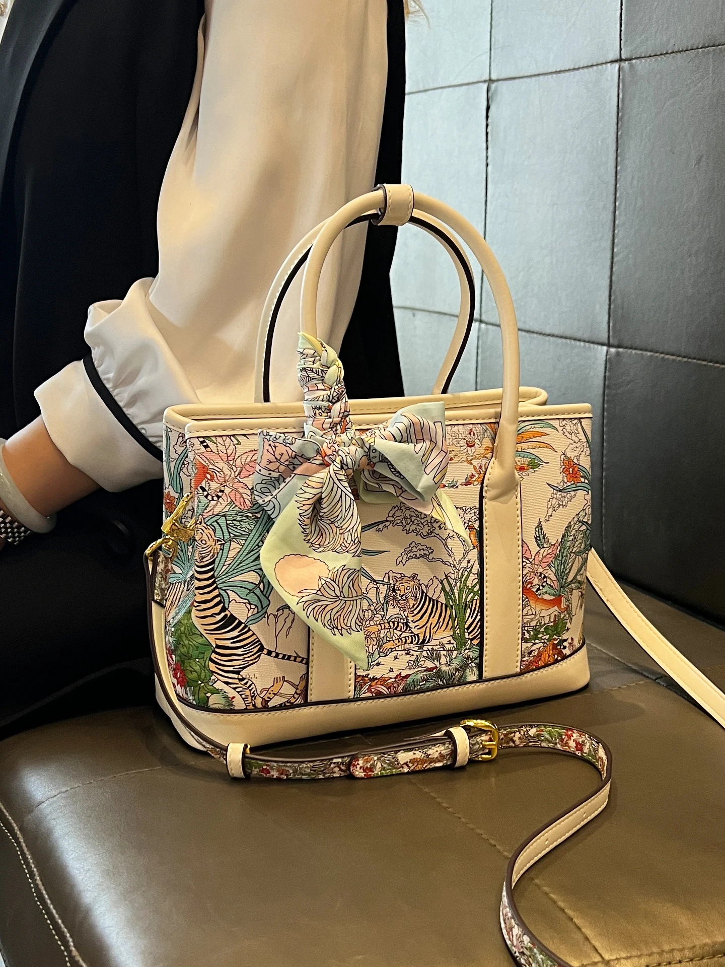 

Large Capaci Leather Handbag Women's Faion Print Versatile Single oulder Crossbody Bag Casual Simple Sle Tote Bag