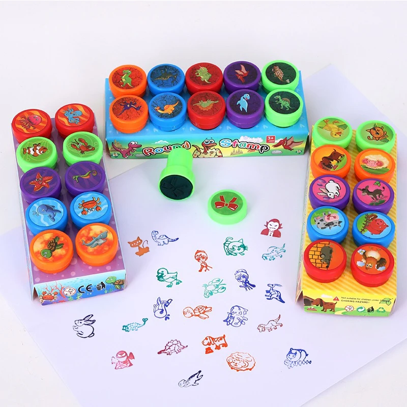 10 szt. Dziecięce, różne znaczki samotuszujące z motywem uśmiechniętej buźki, do samodzielnego tworzenia, scrapbookingu, malowania, albumów fotograficznych, dekoracji artystycznych.