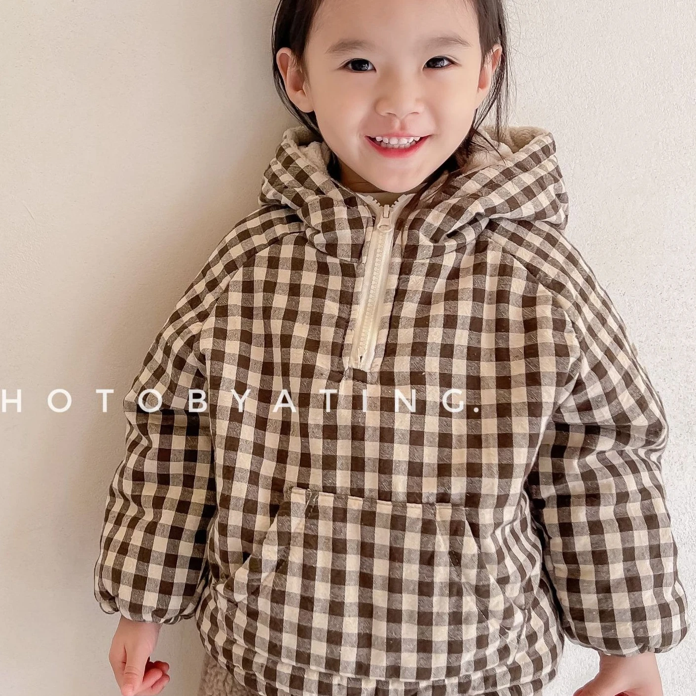 Meninas casaco 2025 outono e inverno novas roupas infantis estilo coreano menina bebê moda mais clipe de veludo roupas de algodão casual