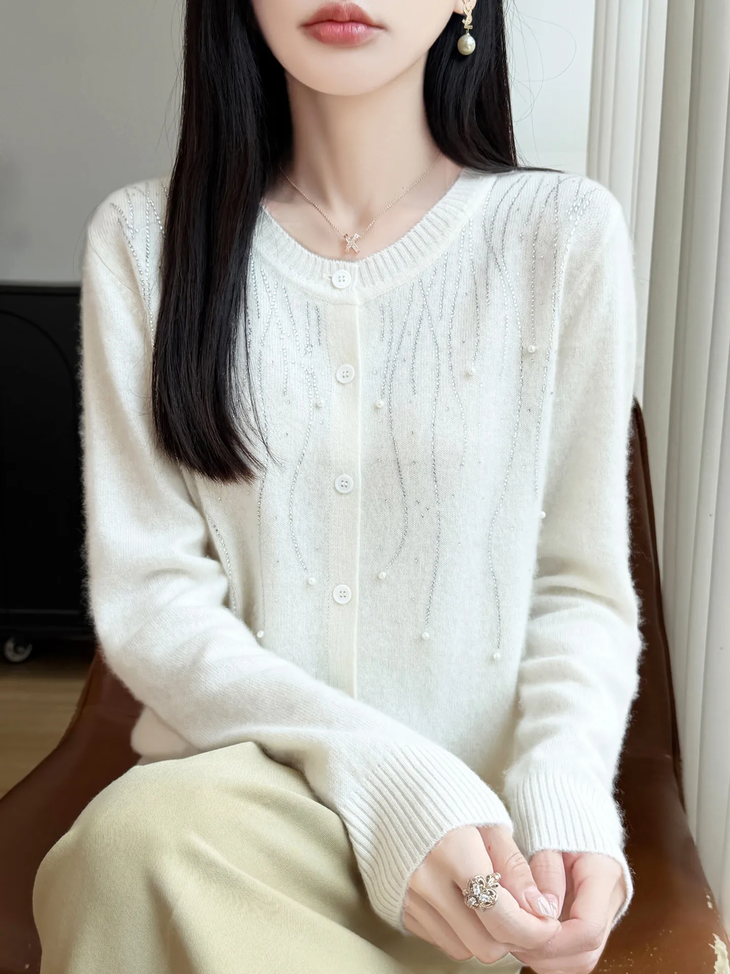 Elegant round Neck Button up Knitted Sweater Women's Cardigan Sparkling Rhinestone Embellished Outerwear Slimming Top