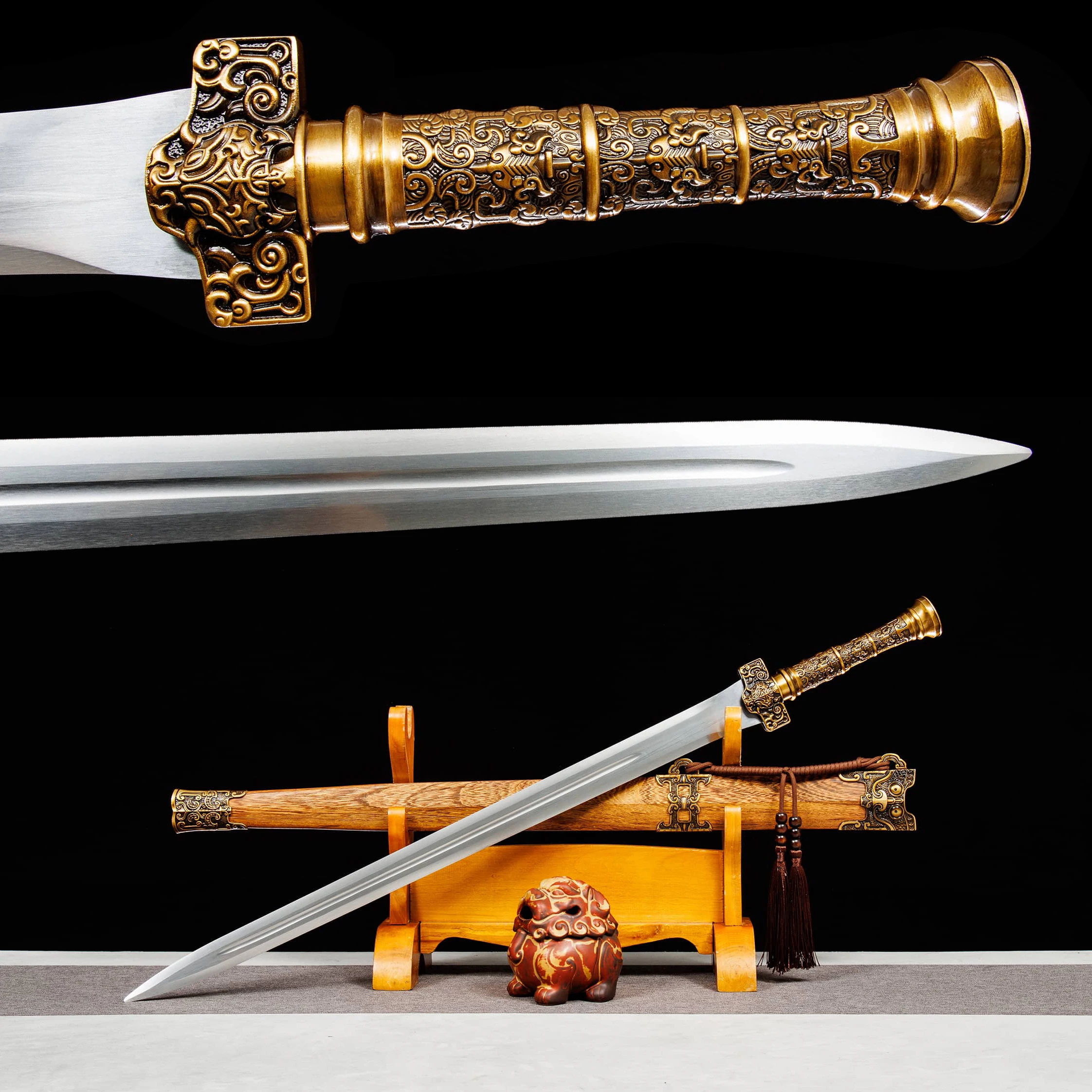 Medieval Chinese Four-faced Beast pattern Han sword cosplay carbon steel sharp Weapons katana full tang Shirasaya Wood Sheath
