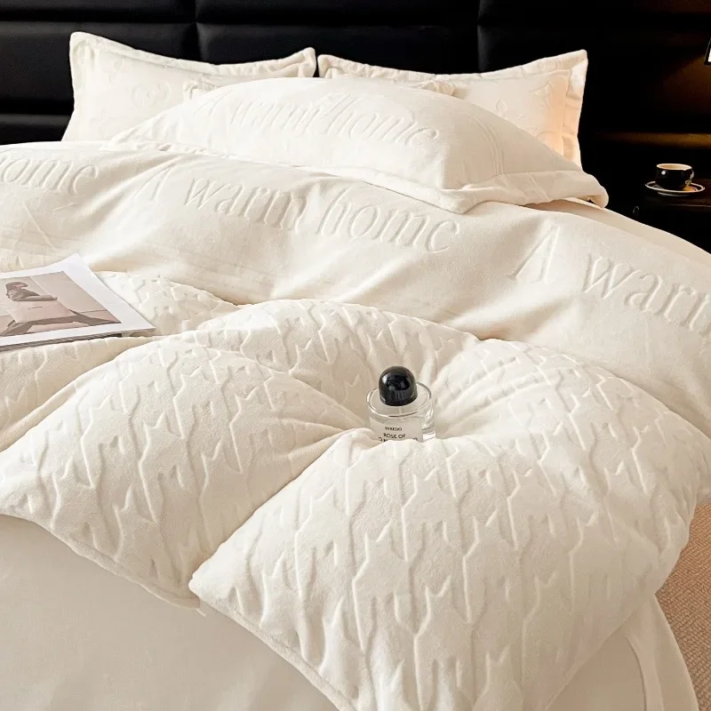 Winter Solid Color Milk Velvet Beds Sheets Four Piece Set Romantic Double-sided Thick Plush Insulation Warm Quilt Cover Bedding