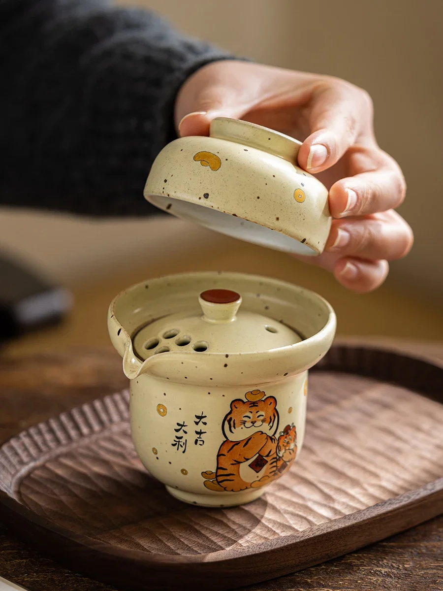 Sketch Jingdezhen Handmade and Hand-Painted Goda Takeshi Travel Tea Set Tiger Pot Stoneware Kombucha Teapot