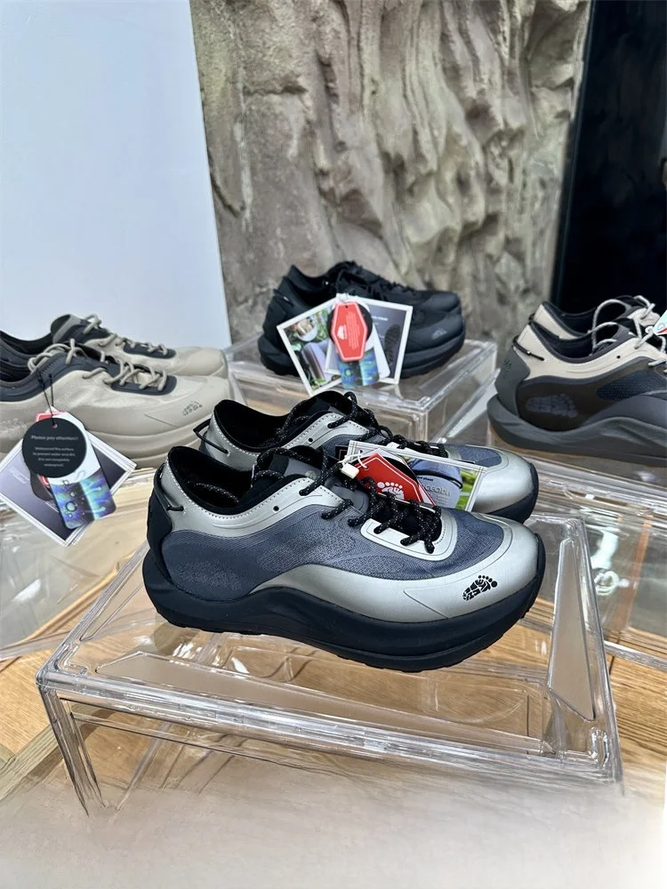 

All-Terrain Men's Hiking Shoes Full-Pressure Glue Shoe Surface Strong Grip Anti-Slip Outdoor Spring Autumn Sports Shoes