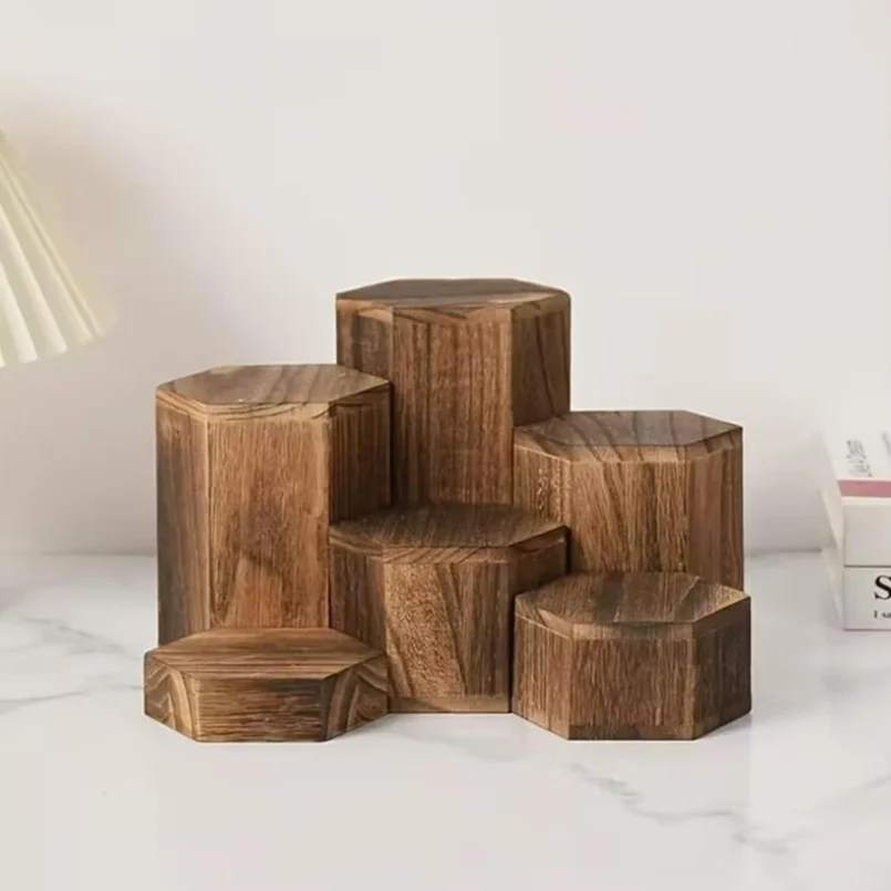 Étagère de présentation hexagonale en bois à 6 compartiments, idéale pour la mise en valeur de bijoux et d'accessoires, support de rangement cube marron, rangement pour cadeaux