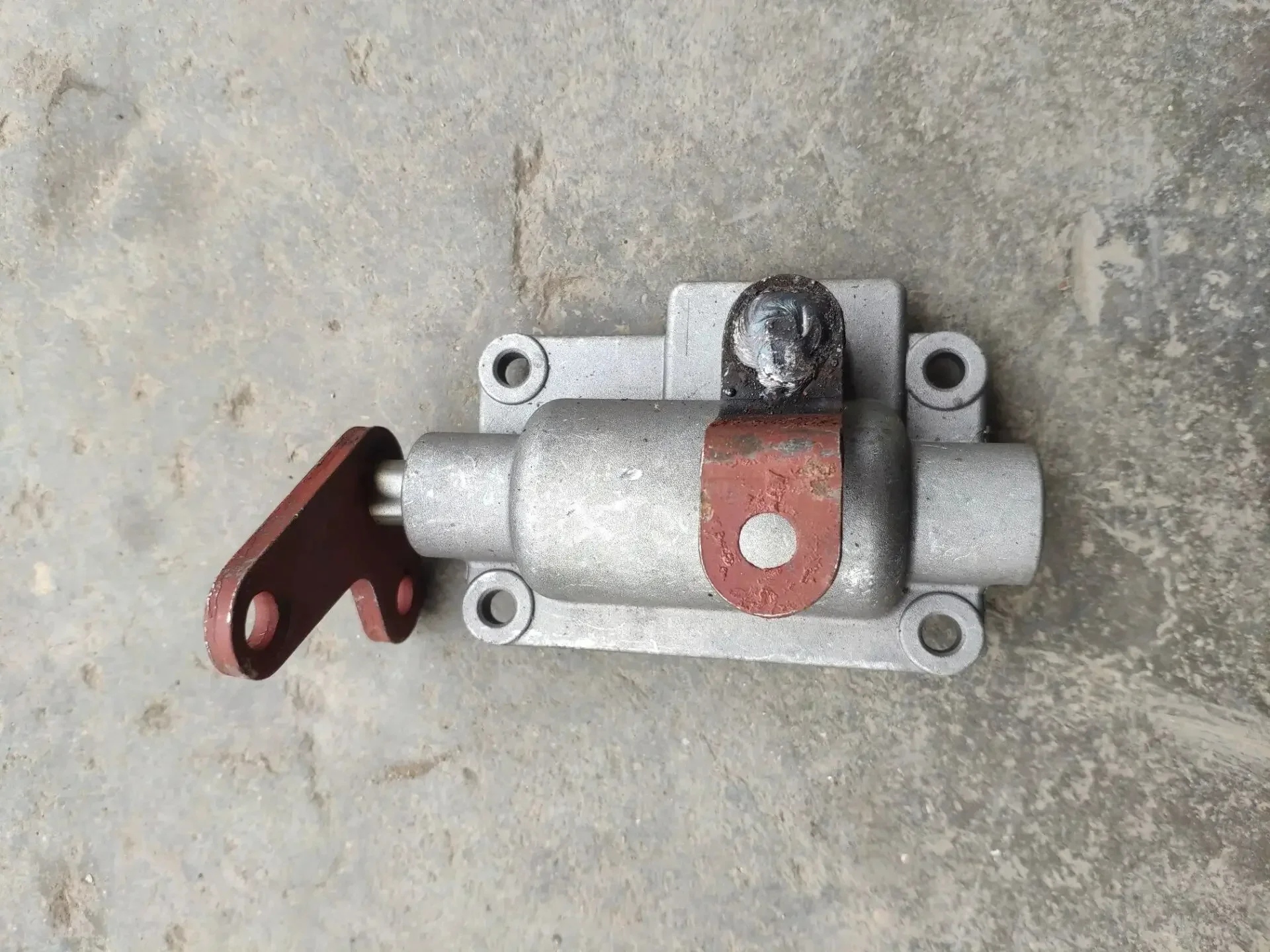 

Excavator Parts Daquan 75 Excavator Genuine Engine Gearbox Cover