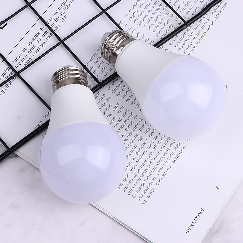 Lampadina intelligente RGB E26 Wifi Bluetooth Led lampadina Smart Home funziona compatibile con Alexa Google Home Homekit cose intelligenti