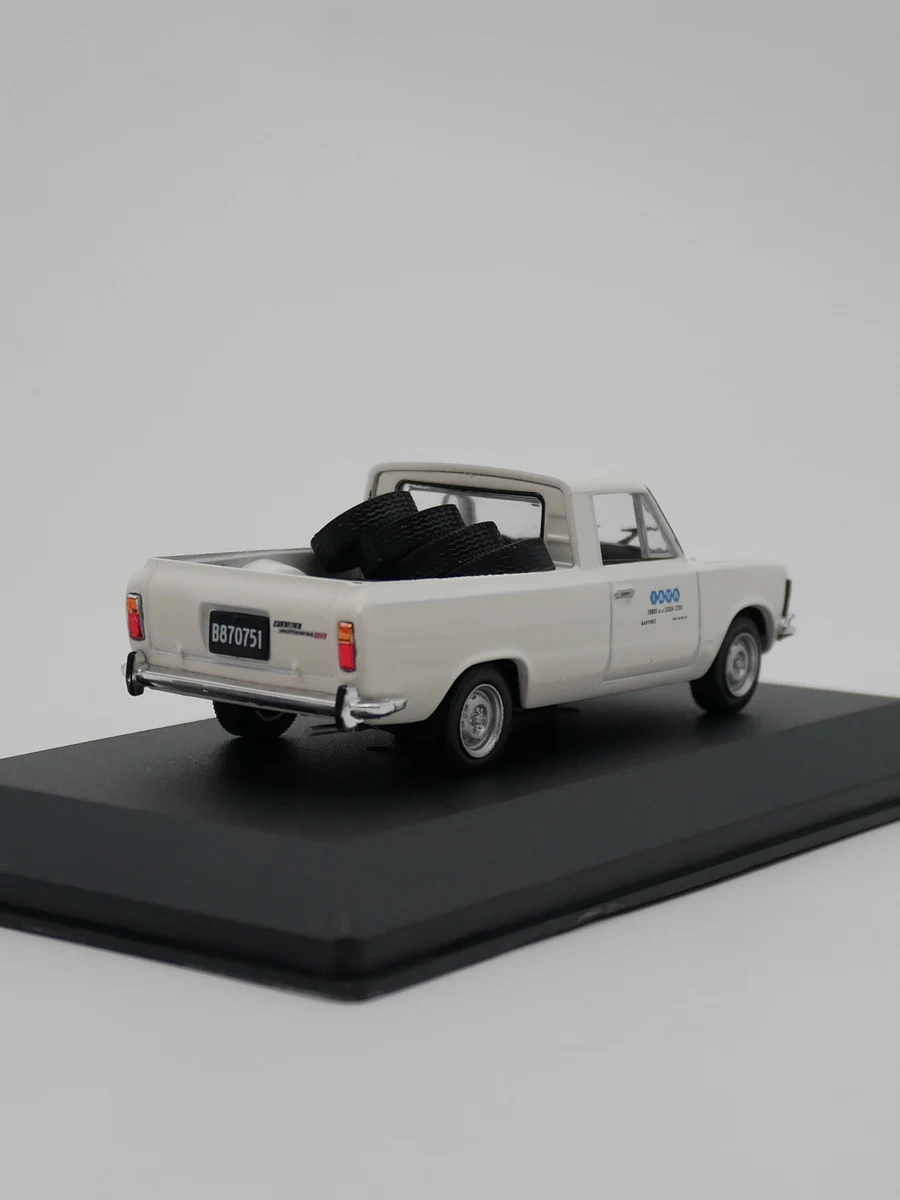 Ixo 1:43 Fiat 125 Multicarga IAVA 1973 Diecas Car Model Metal Toy Vehicle