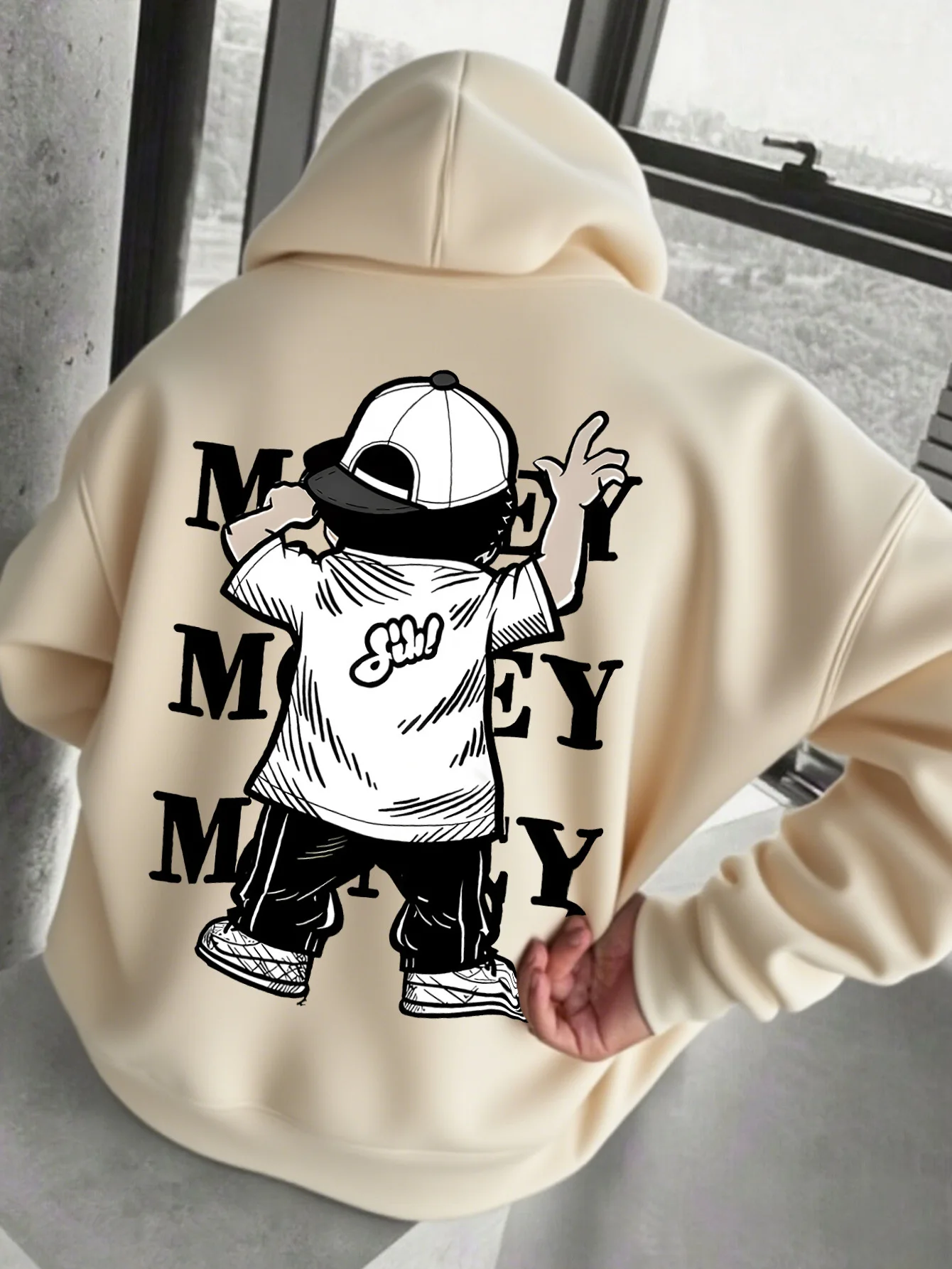 

2025 новых стилей на осень и зиму. Мужская повседневная спортивная толстовка с капюшоном и графическим принтом «МАМА», бежевый пуловер на флисовой подкладке.