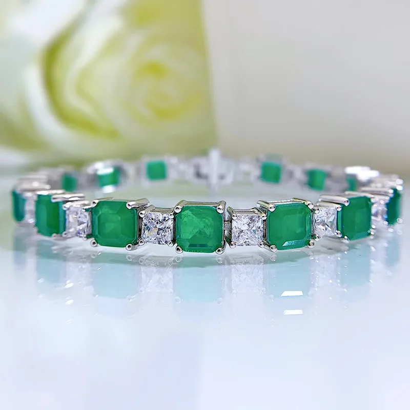 

Fashionable Jewelry S925 Sterling Silver 7 * 7 Imitation Emerald Square Full Diamond Bracelet Female Personality Retro Style
