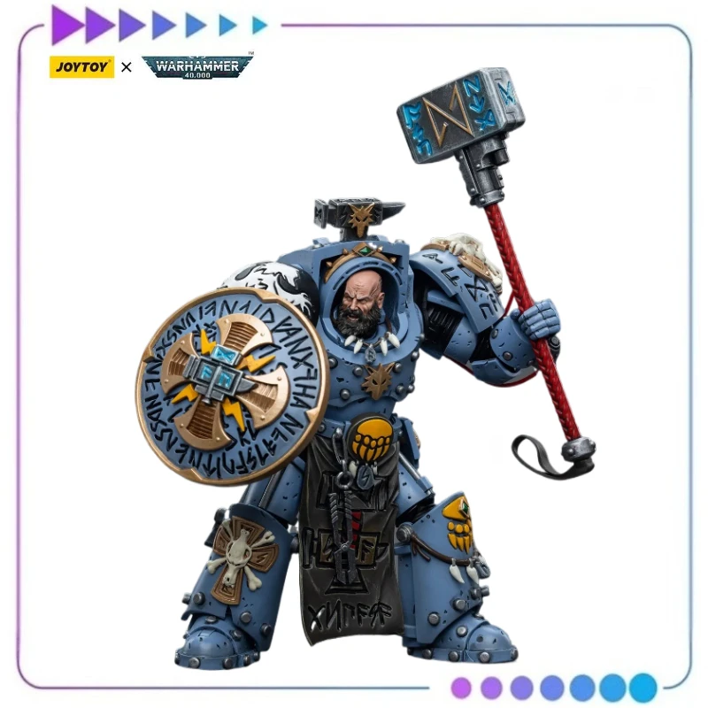【Original】JOYTOY Warhammer 40K 1/18 ตัวเลขการกระทําหมาป่าอวกาศ Arjac Rockfist ของสะสมของเล่นคลาสสิกรุ่น
