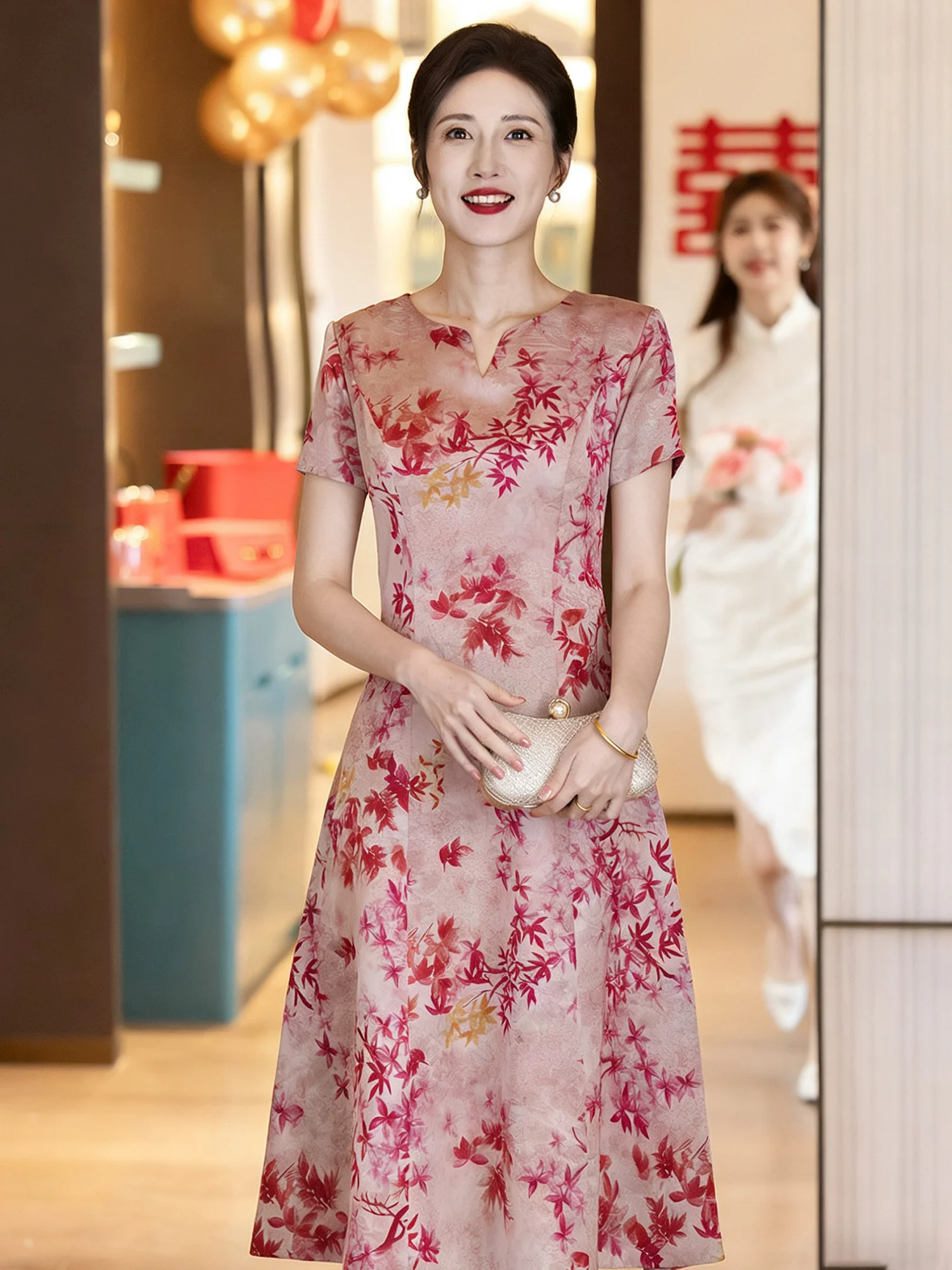 

Young Elegant Wedding Dress Mommy Wedding Gown 2026 New Style Engagement Party Wear Small Size Ladies Qipao Su Jing Xiang