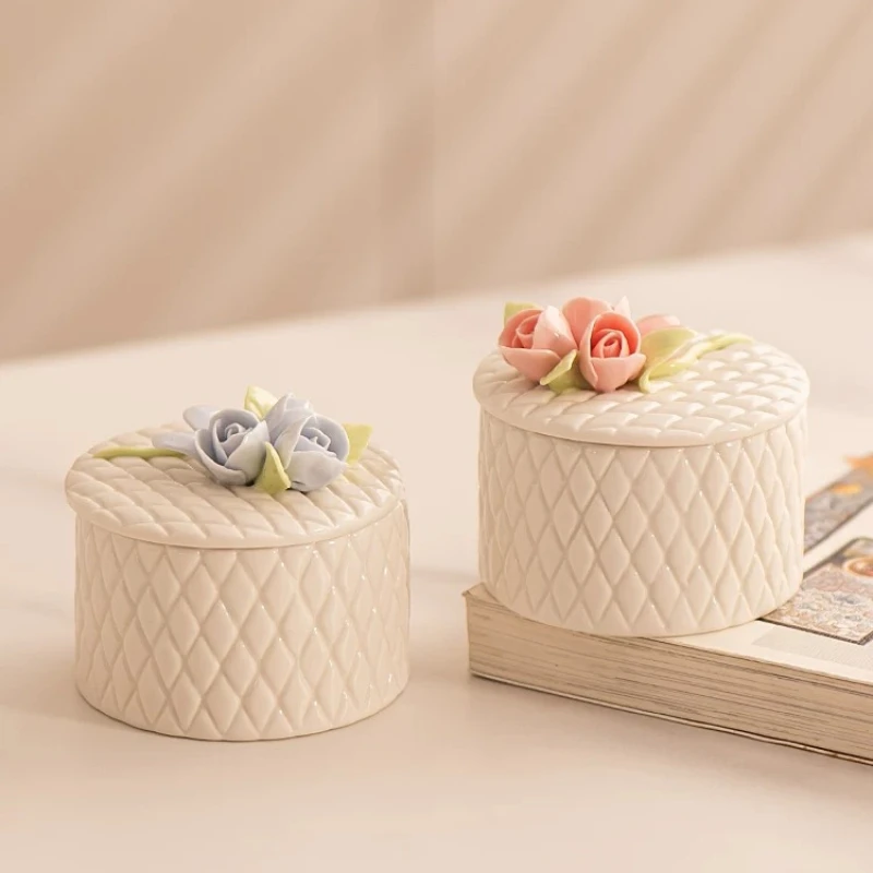 Nordic Jewelry Box Ceramic Hand-painted Painted Golden Flower Storage Tank Creative Favorite Gifts Home Decoration Ornaments