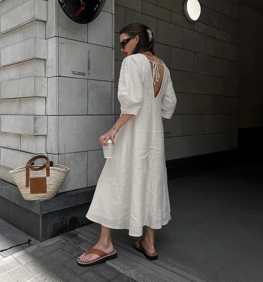 Cotton dress with wide neckline on the lower back, beige V neck with beige neckline on the belt