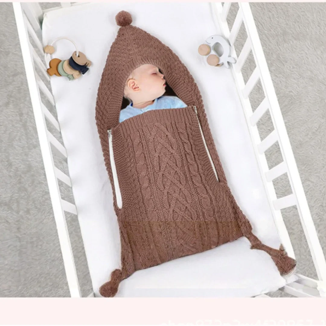 2025 신생아 여아 남아 니트 수면 가방 단색 케이블 니트 따뜻한 아기 기저귀 가방 지퍼와 폼폼이 달린 수면 포대