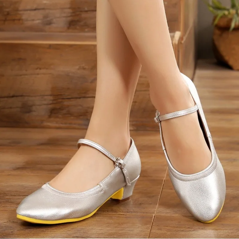 Thumbnail 4 - #10 Latest Middle Heel Shoes Offers