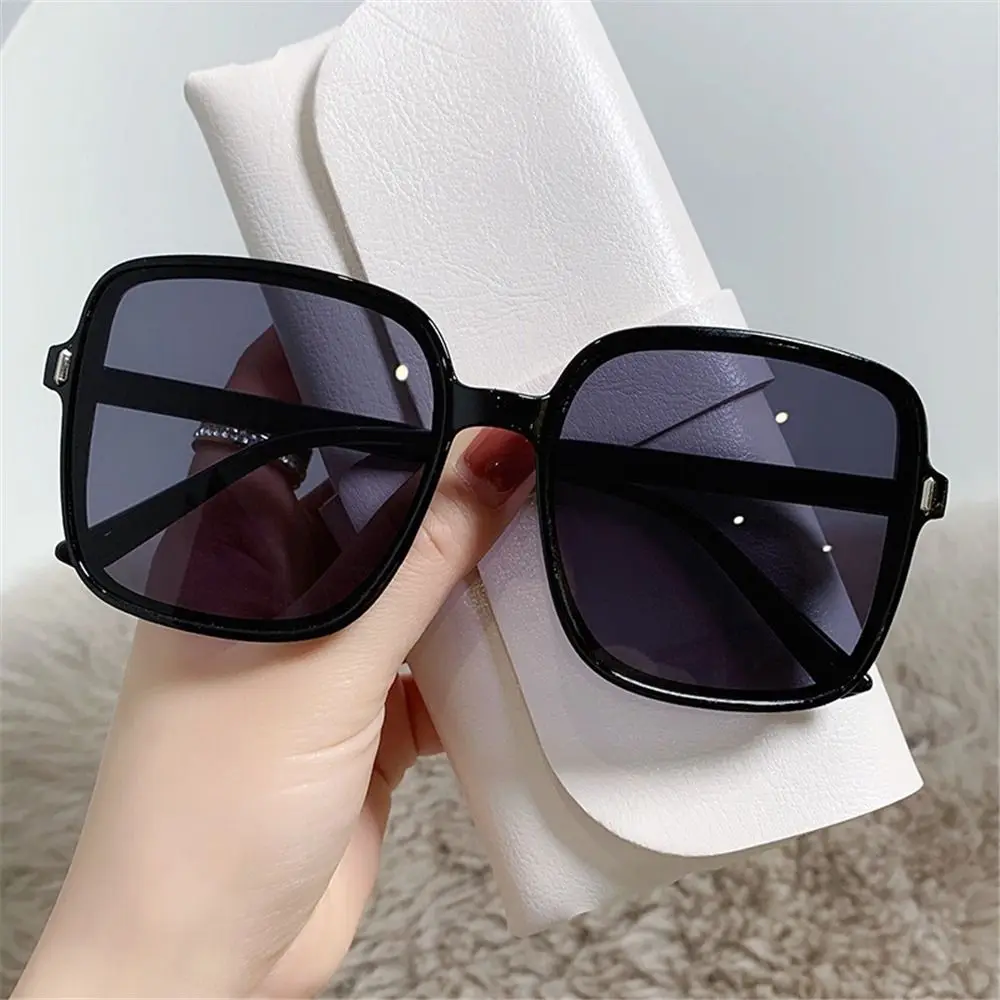 Classic UV400 Vintage Oversized Sunglasses Big Frame Eyewear for Lady Women Square Sun Glasses