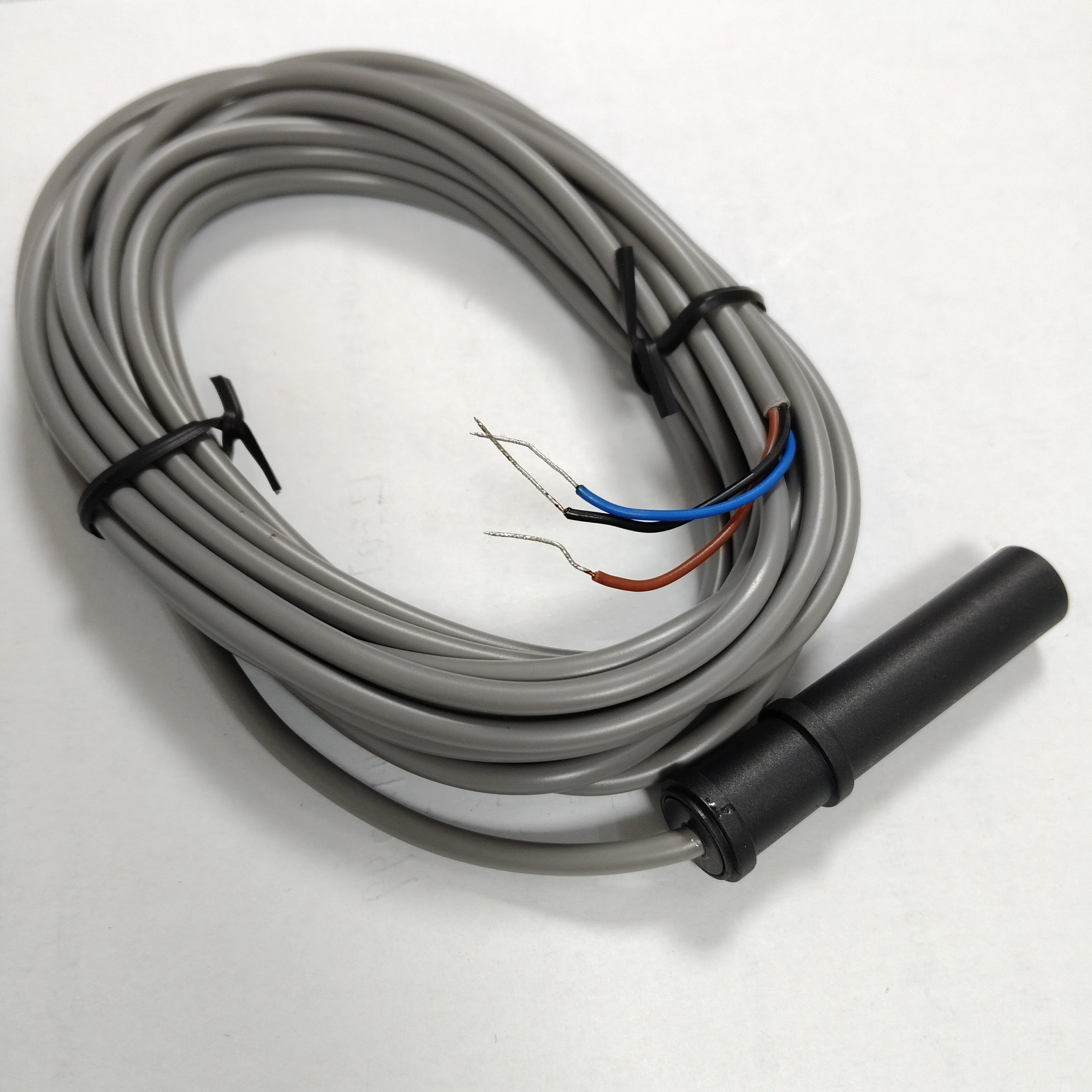 

2 шт. новый датчик воды для печатной машины SM102 CD102, датчик уровня воды 12 мм M2.198.1563