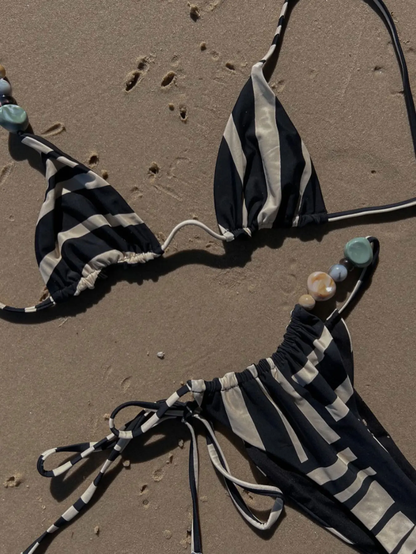 2025 Tendenza Trangle in bianco e nero Bikini Donna Vita bassa Costume da bagno Moda Sexy Biquini Lady Costumi da bagno Costume da bagno Beachwear femminile