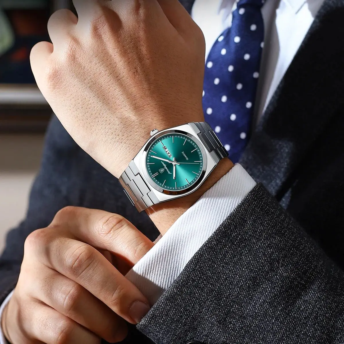 POEDAGAR Luxury Sport Quartz Man Wristwatch Waterproof Luminous Date Week Men Watches Stainless Steel Men's Watch Male Reloj+box