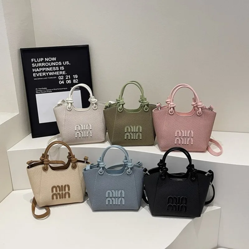 

Fashion Women Shoulder Bag Versatile Crossbody Bag For Travel Work Commuting And Shopping Use