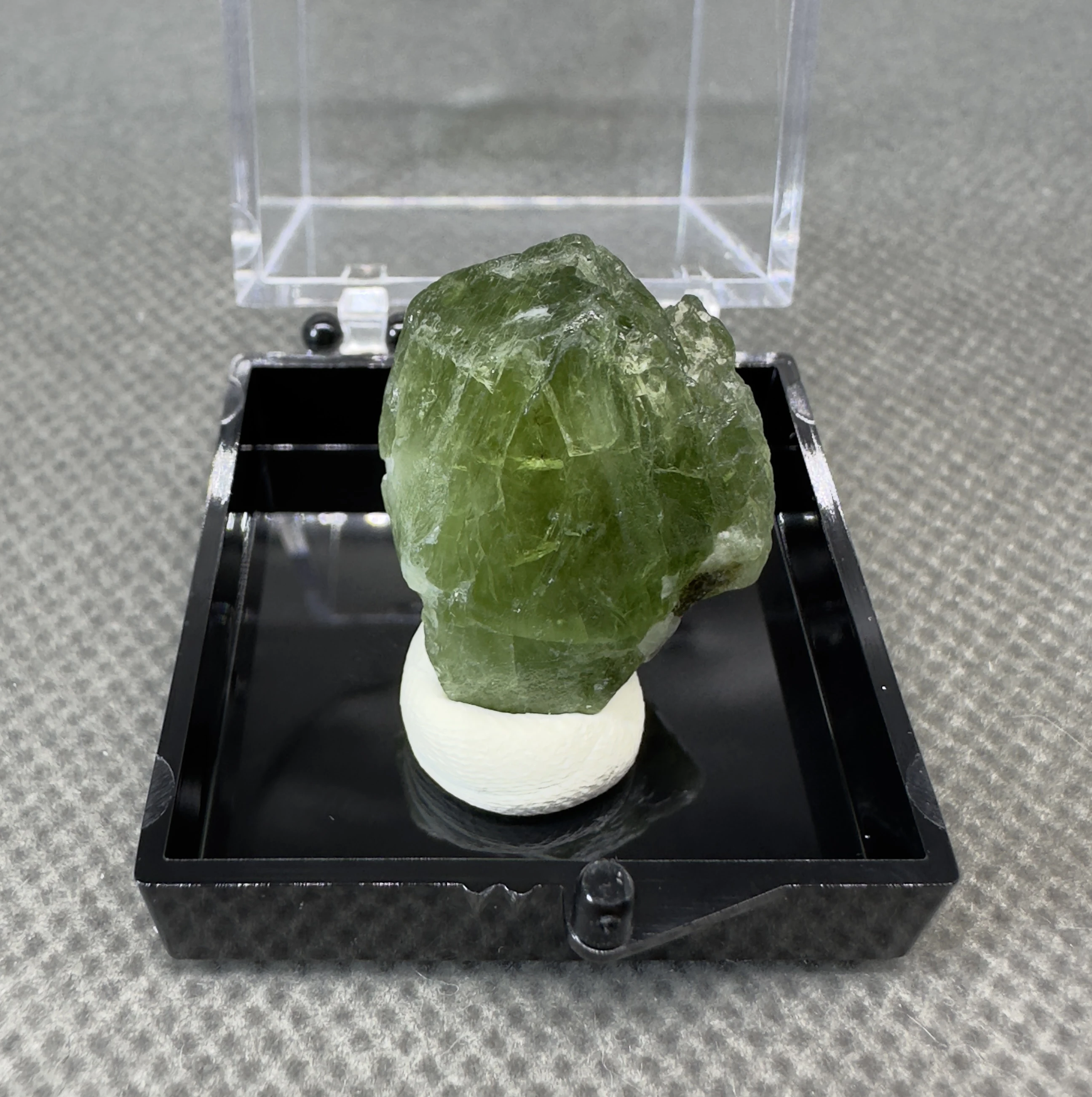 Natural Pakistan Large crystal diopside mineral specimens + box size 3.4 cm + healing quartz crystals and stones rock gemstone