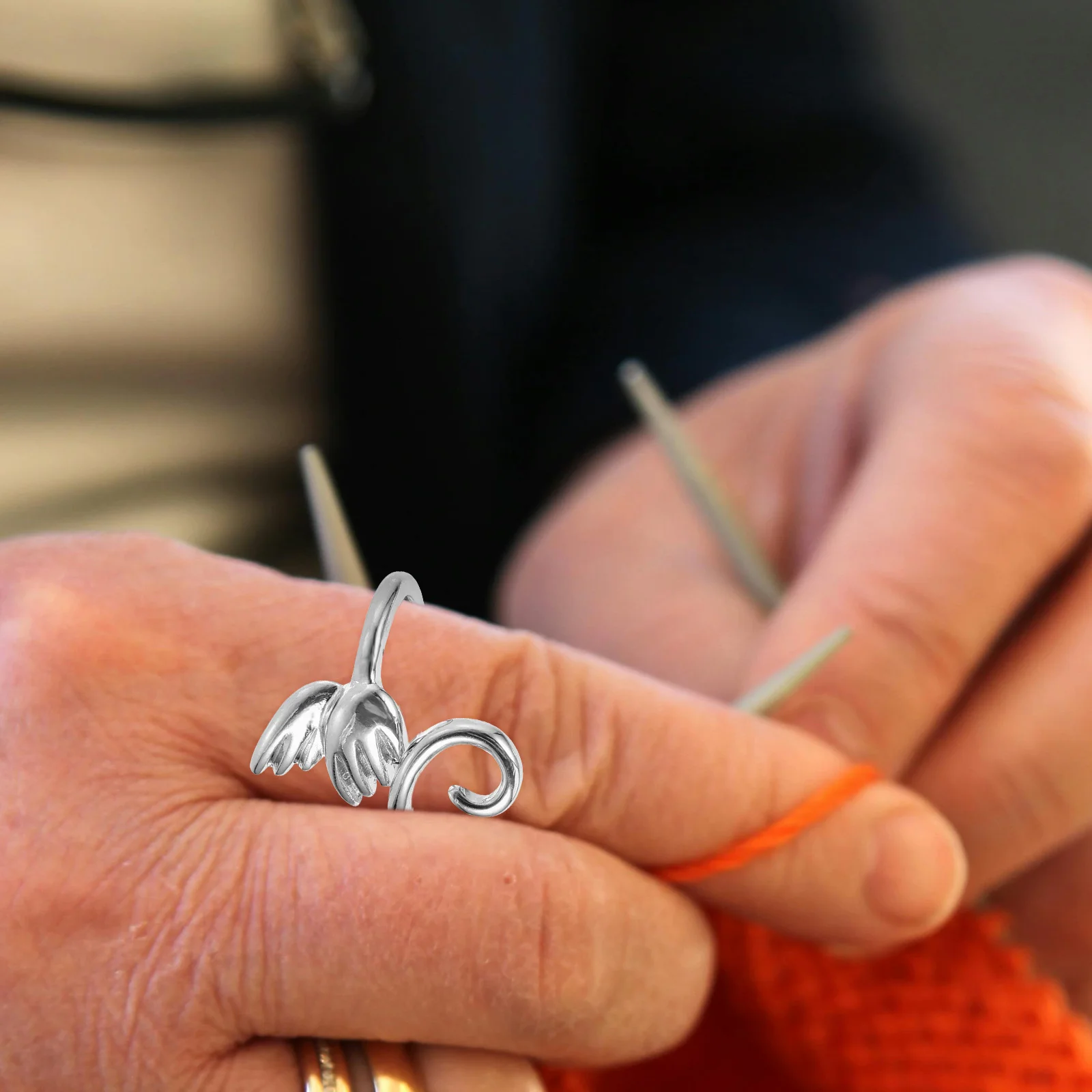 

3Pcs Creative Design Knitting Ring Set Anti Rust Crochet Rings for Finger Seamless Weaving Experience Crochet Loop Tension Tool