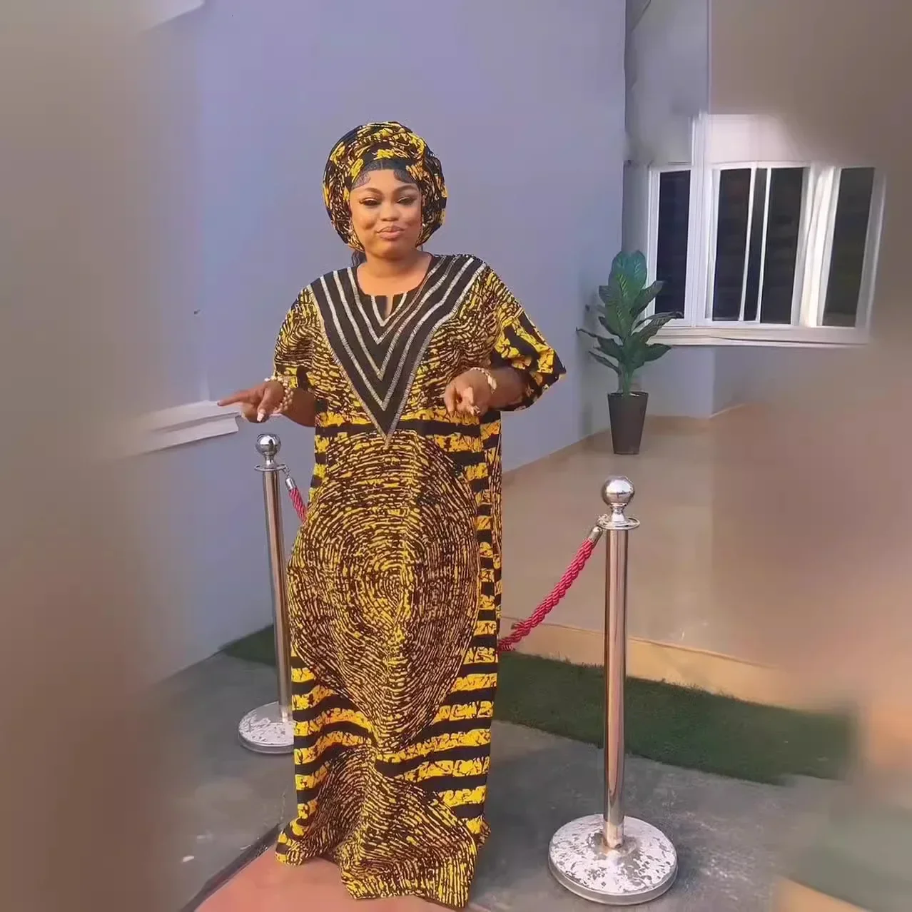 

Новинка 2024, африканские платья с бриллиантами для женщин, летний кафтан, Анкара, Дашики, африканская одежда, Дубай, Абая, кафтан, марокаин, халат бубу