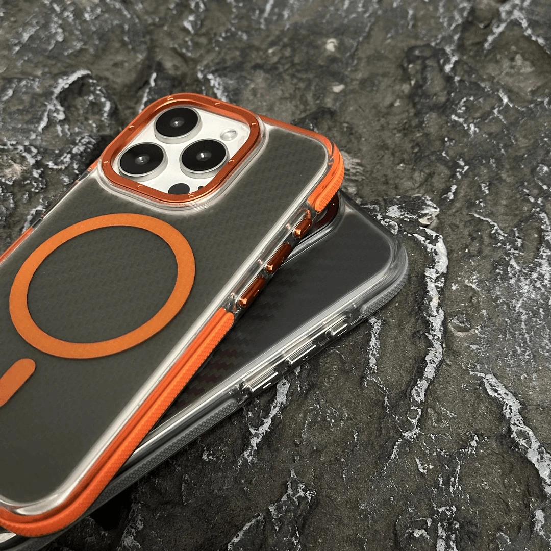 สําหรับMagsafeคาร์บอนไฟเบอร์เคสโทรศัพท์สําหรับIPhone 13 14 15 16 Pro Max Plus Matteโปร่งแสงแม่เหล็กกันกระแทกปกแข็ง