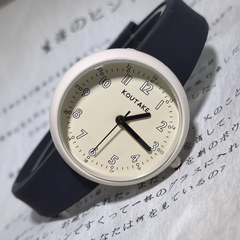 Milk Sweet Jelly Silicone Watch, Fashionable and Simple Student Women's Quartz Watch