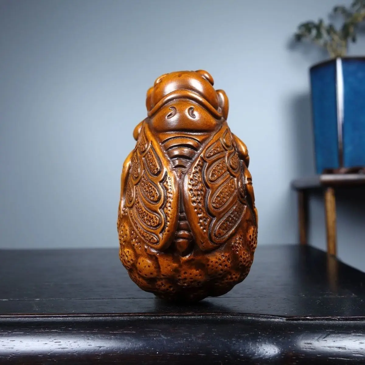 Hand Carved Wood Cute insect cicada Statue Figurine Desktop Ornaments Home Decoration