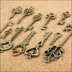 NEW Fashion 13 Assorted Antique Vintage Old Look Bronze Pendants Vintage Key Collectibles Good Gift