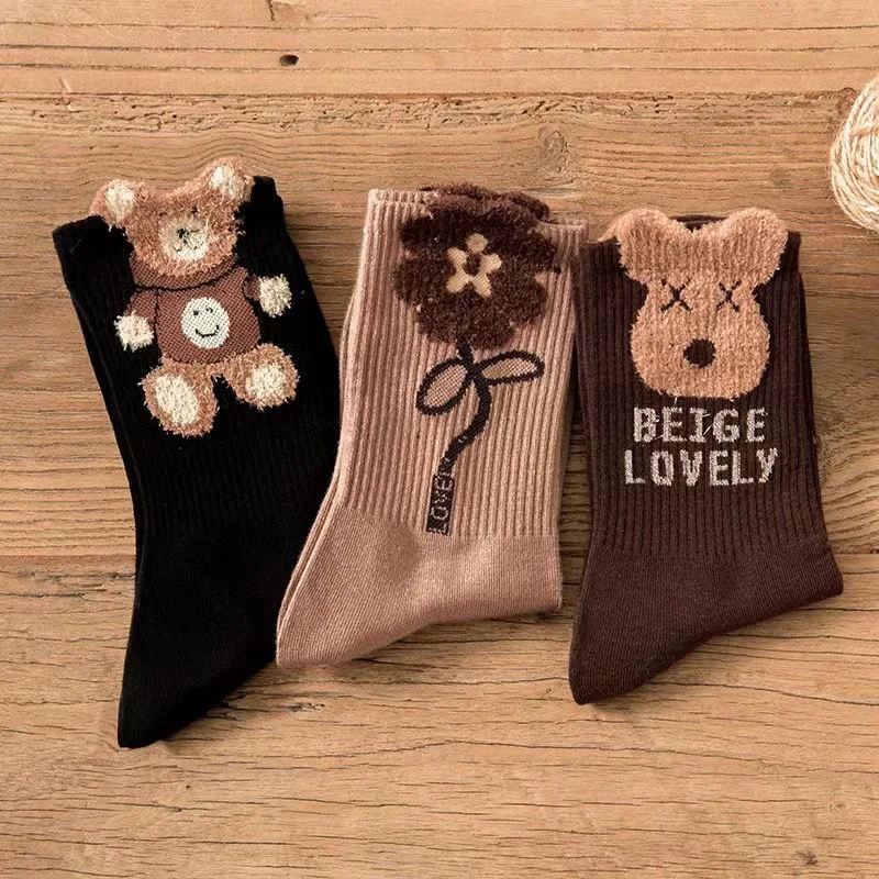 3 pieces of autumn and winter cotton cute teddy bear mid tube socks sweat absorbing and breathable women\'s socks