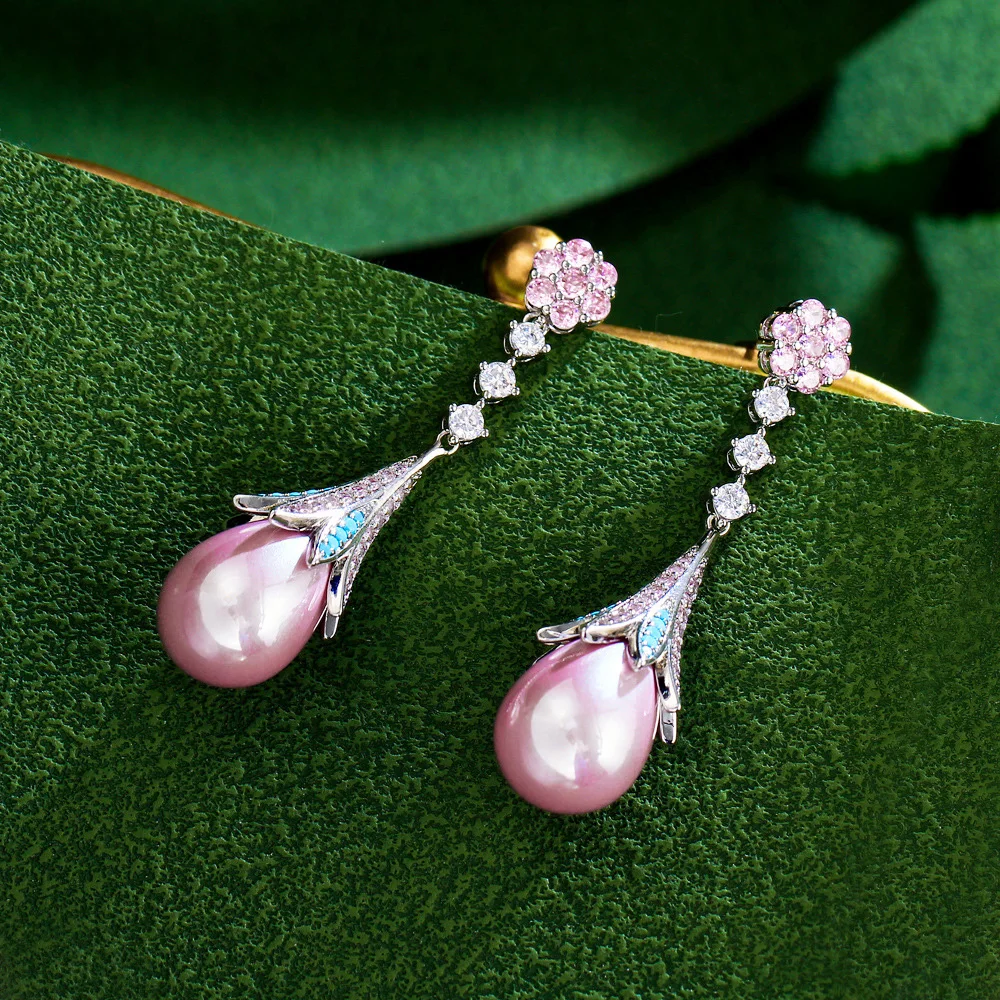 ThreeGraces French Vintage Elegant Palace Style Earrings Light Luxury Long Decorative Droplet Imitation Pink Pearl Earrings E186