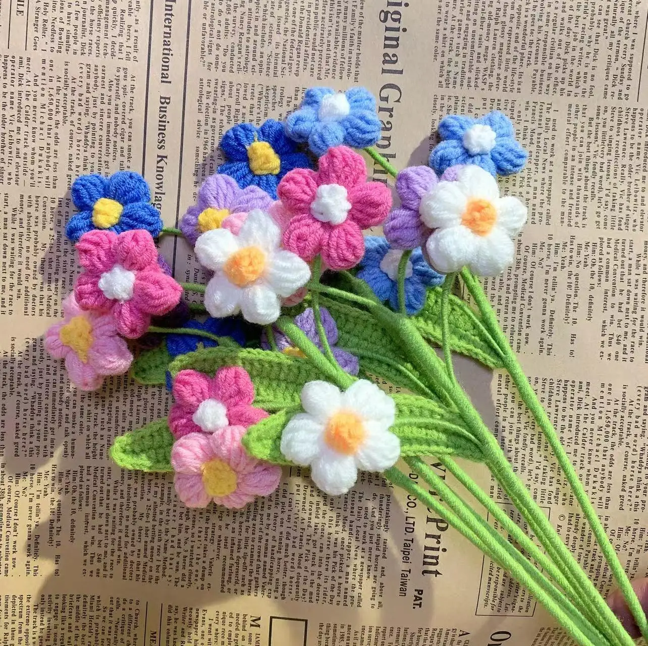 

5 PCS Handmade Knitting Flowers Plum Blossom Artificial Flowers Blue Pink Flower Store Arrangement Flower Bouquet DIY Stuff