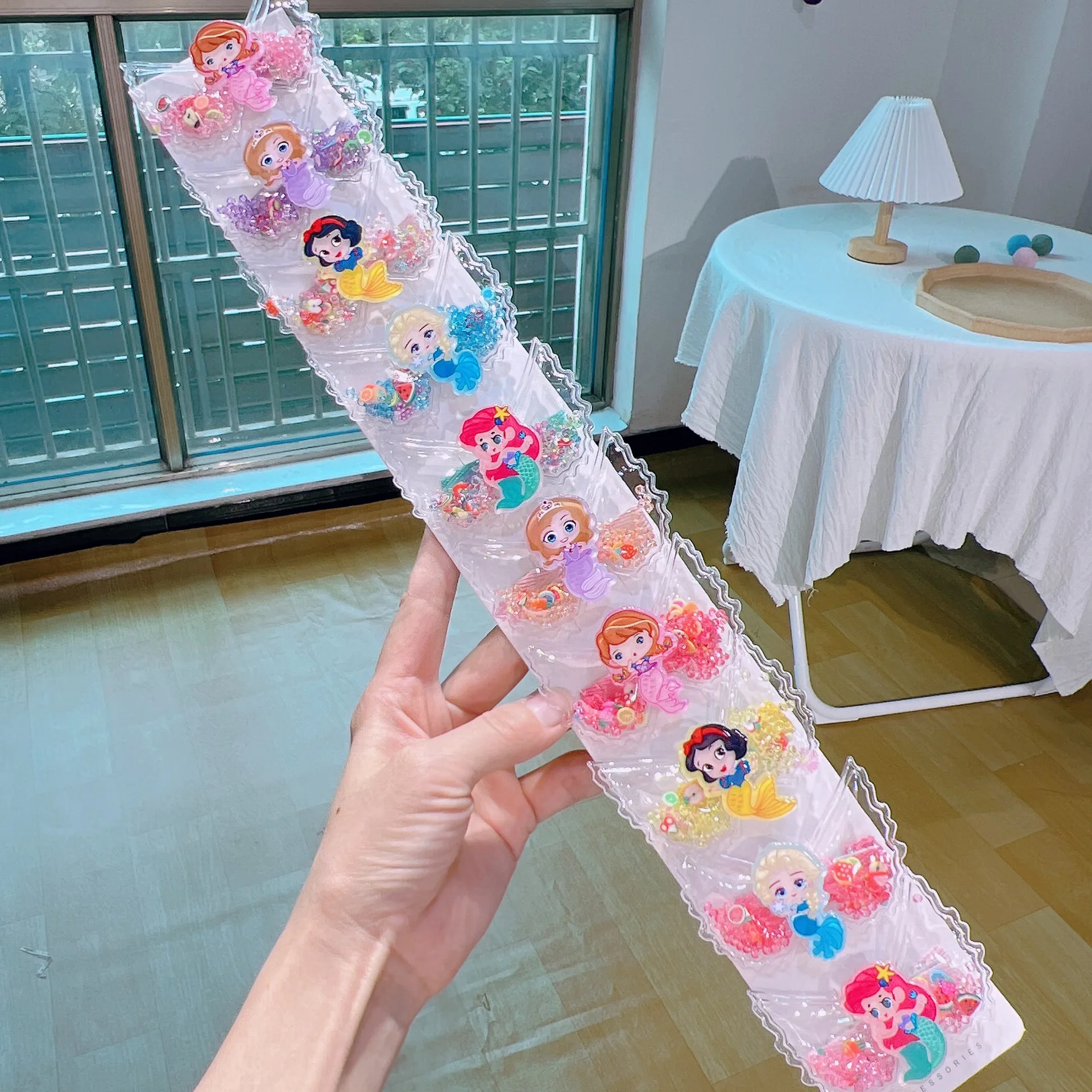 

Набор из 10 предметов, милая заколка для волос принцессы Эльзы, мультяшная Белоснежка, заколка для волос с русалкой, блестящие блестки, детские головные уборы, подарки на день рождения