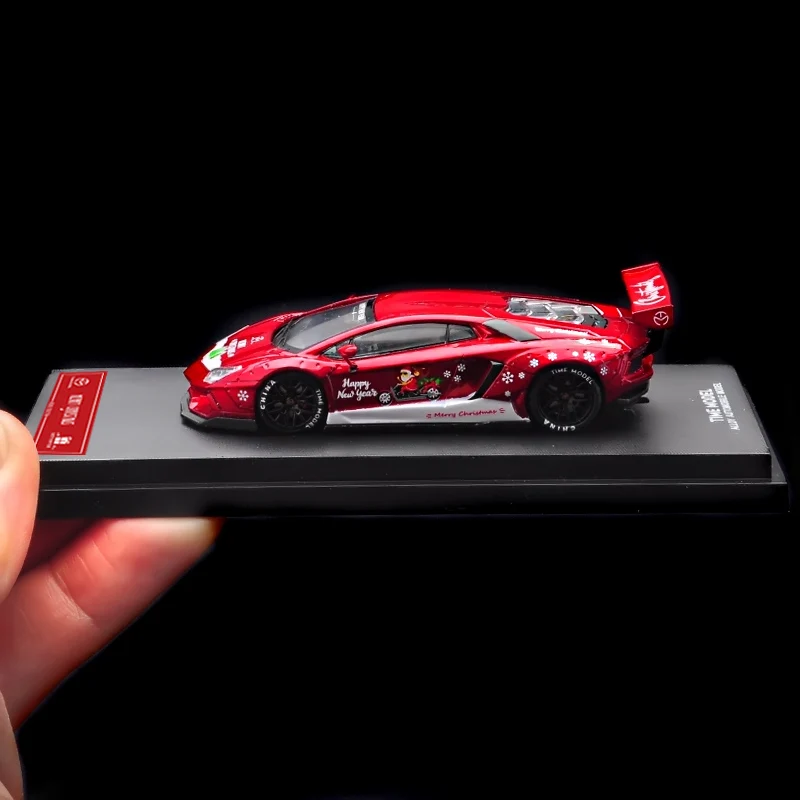 TimeMicro 1:64 Aventador Christmas painted alloy car model