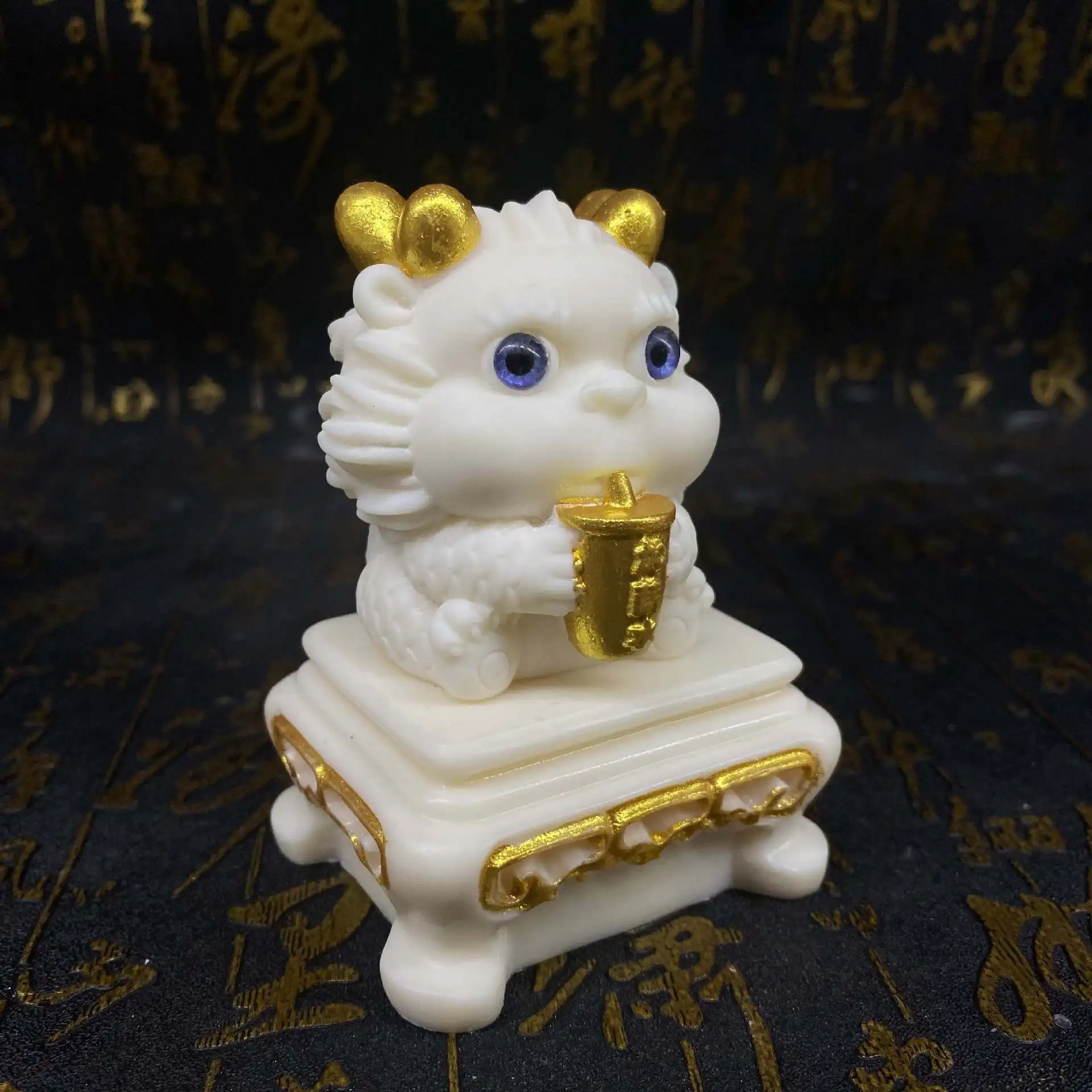 Ivory Nut Carved Wealth Pixiu Figurine Desktop Office Fish Tank Tea Pet Car Craft Ornament