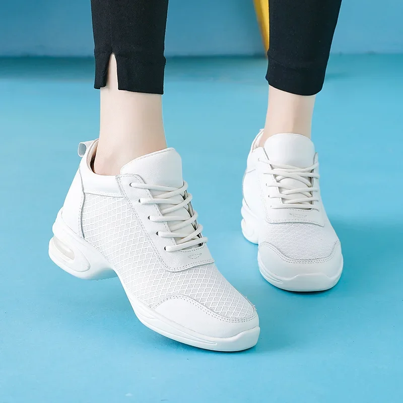 Hot selling cowhide professional jazz dance shoes for women mesh breathable leather modern dance training dance sneakers