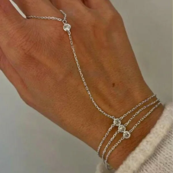 French Elegant Hollow Geometric Finger Chain for Women Copper Zirconia Shape Fashionable Accessory for Commuting Jewelry Gift