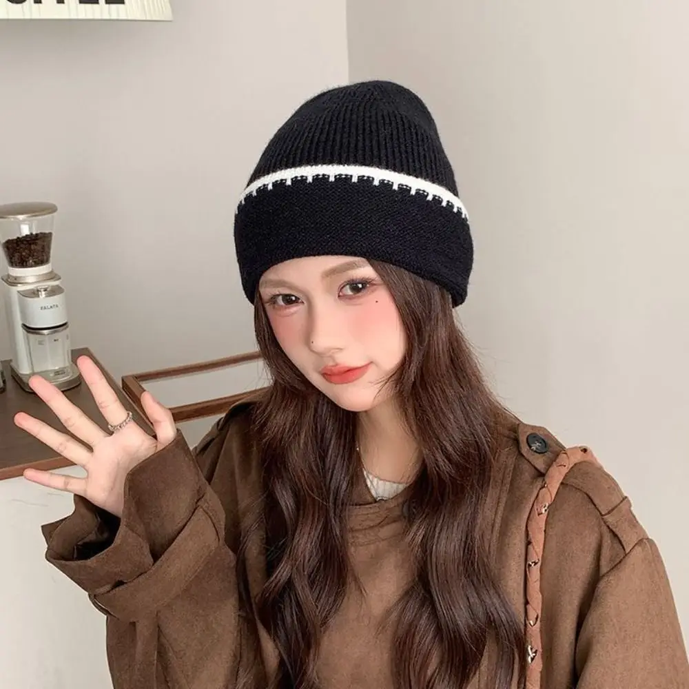 Women's Fashion Ear Protection Warm Knitted Hat Simple Versatile Cold Hat Trendy Full Coverage Beanies Autumn Winter Outdoor
