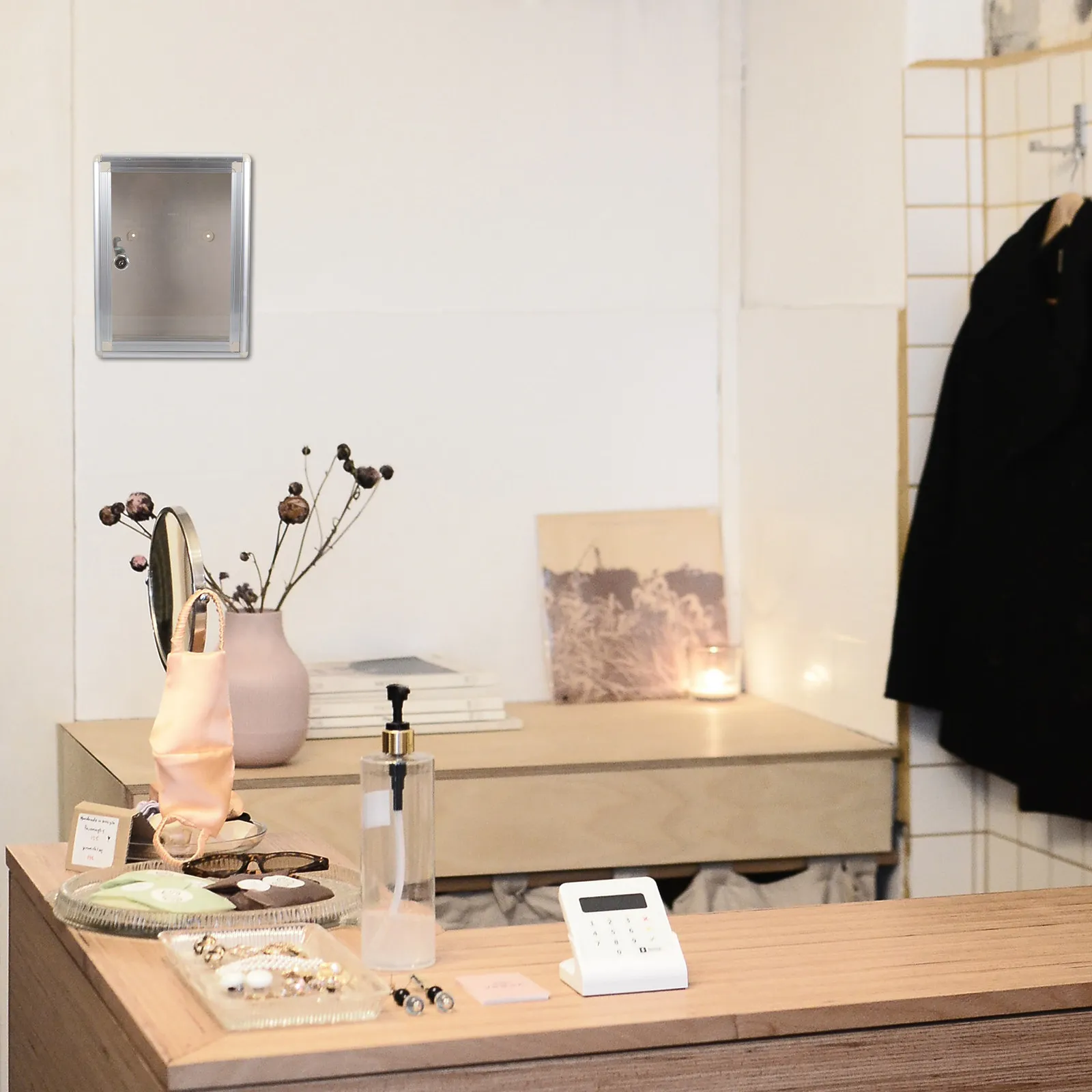 

Устойчивая к деформации алюминиевая коробка для анонимных предложений и жалоб, безопасное хранение, простая установка, красная